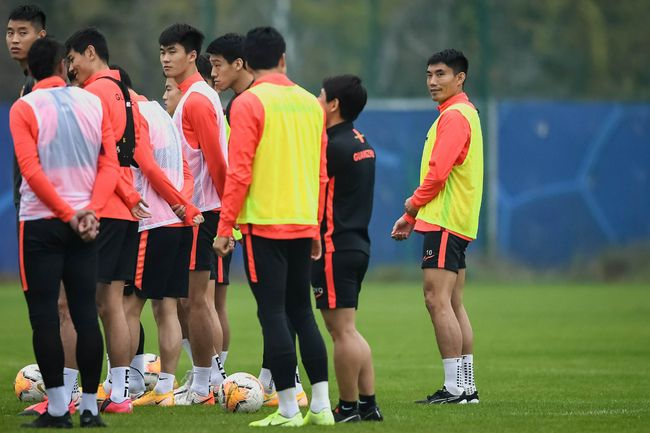 下半场补时5分钟，利物浦1-1阿森纳。